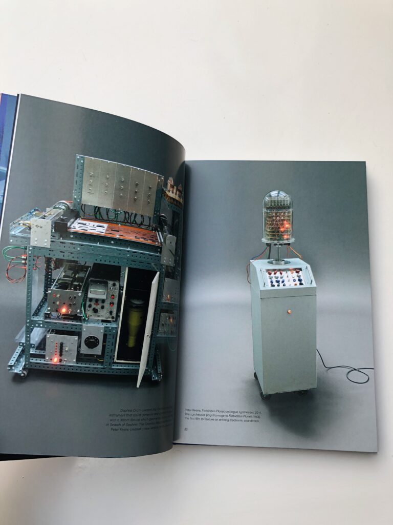 Electronic Mucis book - Man & Woman Machine