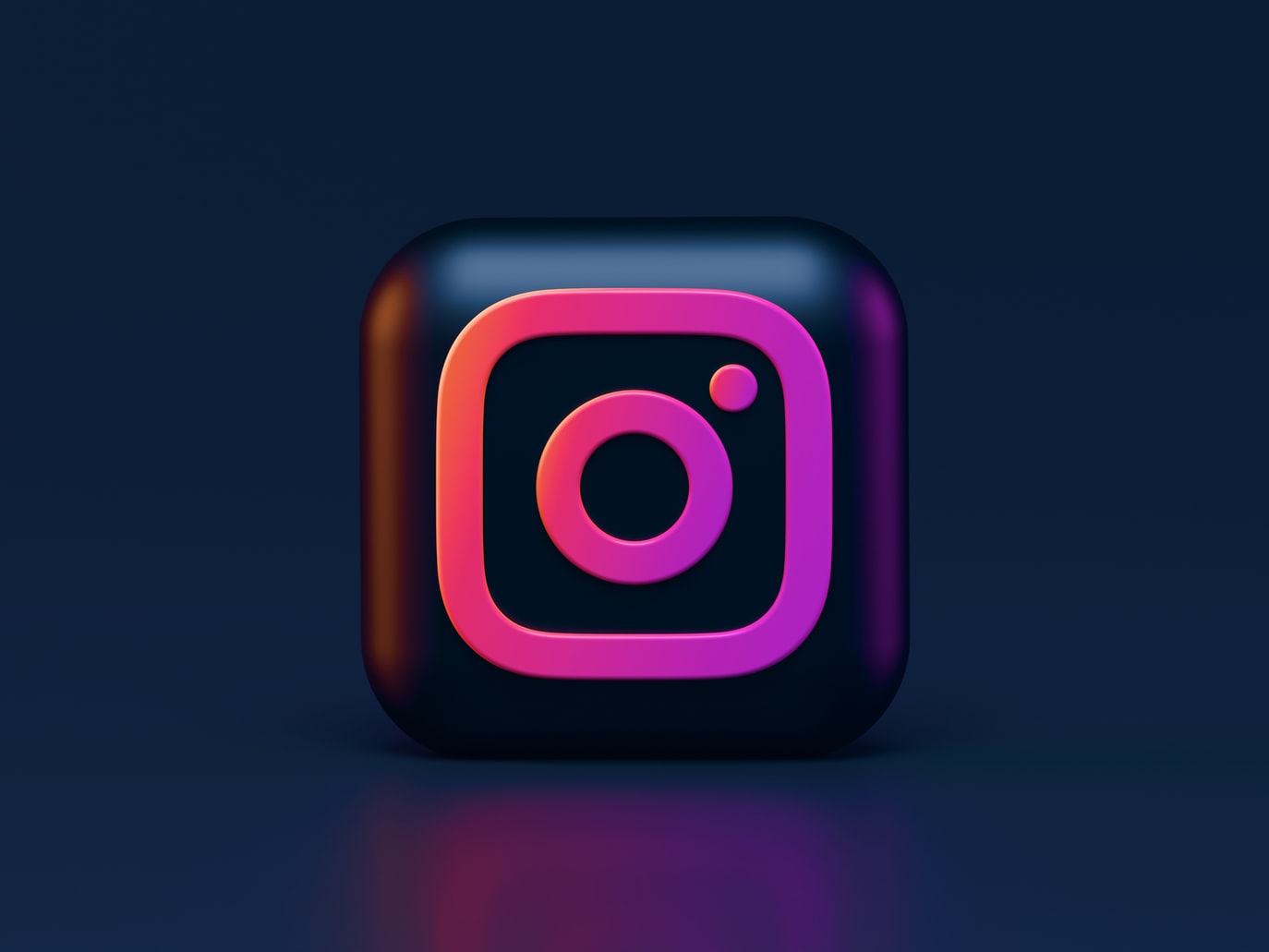Read more about the article You Can Now “Pin” Posts on Instagram! Hidden Feature